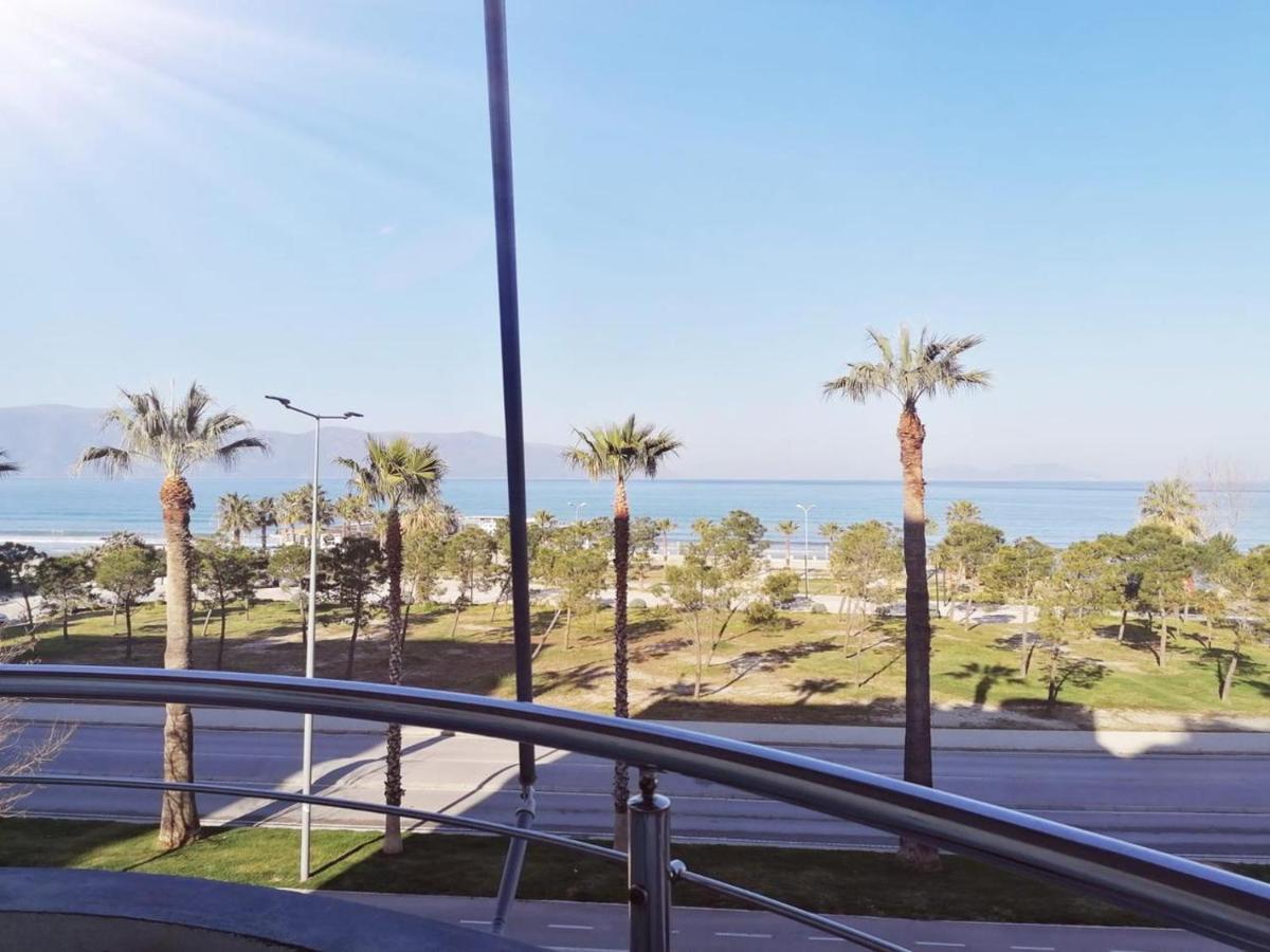 Vale House Holiday Apartment Vlorë Buitenkant foto